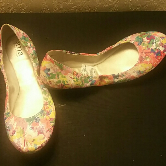 Ana spring color flats size 11 - Picture 2 of 3